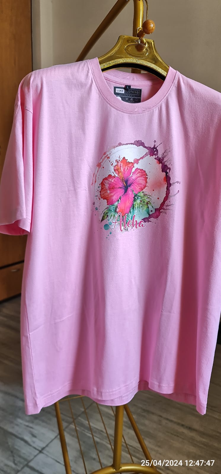 Lightweight 100% Cotton Tee for summer in Pink color with graphics